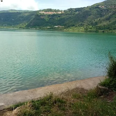Nel Bosco Con Accesso Diretto Al Lago Chalet *